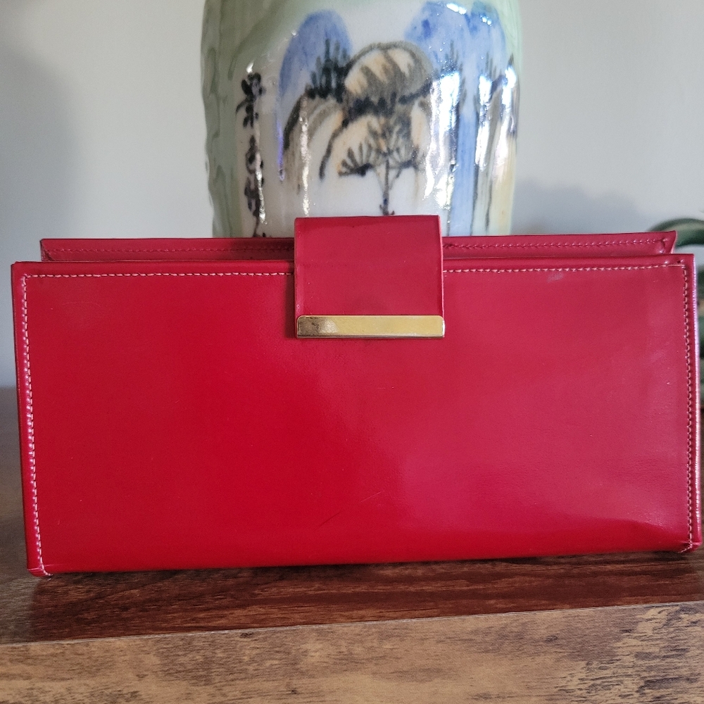 Vintage Baronet Patent Leather Elegant Red Wallet